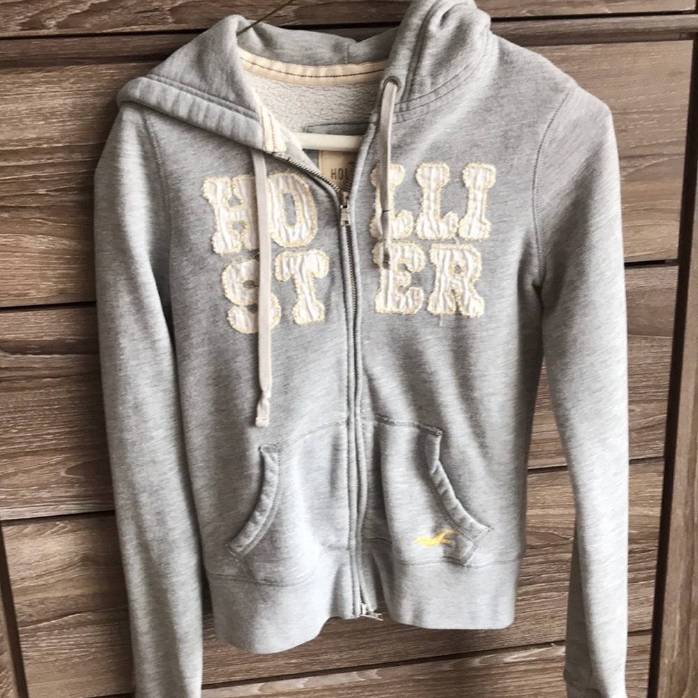 Hollister sweatshirt